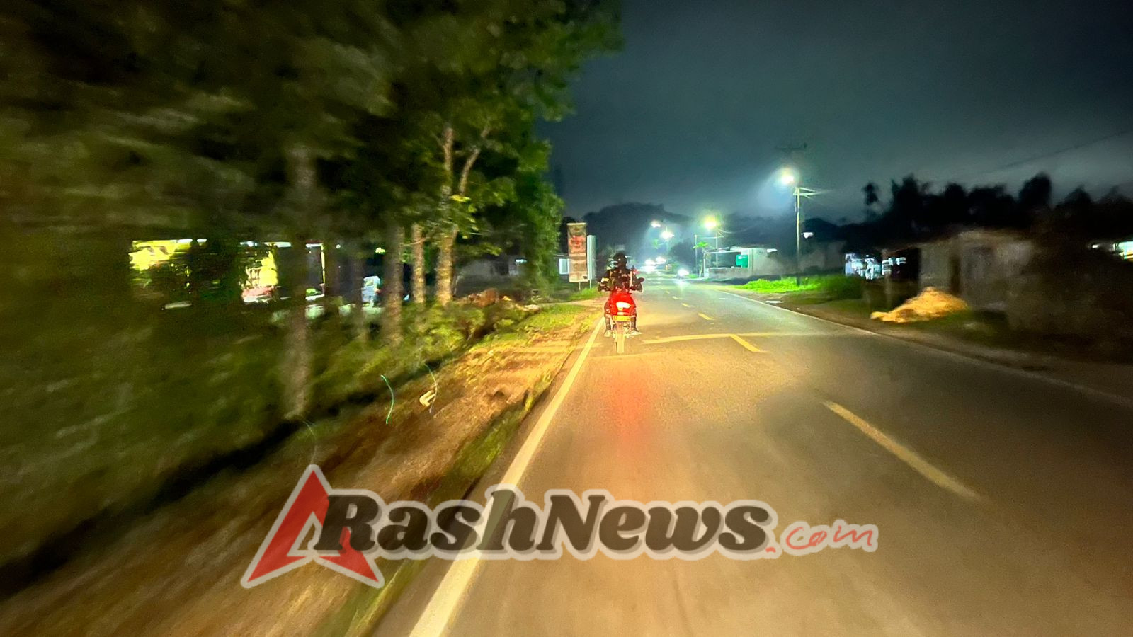 Babinsa Koramil 01/Loli Gelar Patroli Malam Bersama Warga Desa Tebara