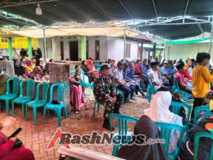 Babinsa Sertu Zulkifli Jaga Kondusifitas Acara Sorong Serah di Desa Tamekan