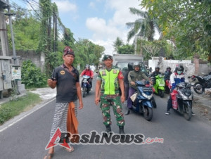 Sinergi Babinsa, Bhabinkamtibmas, dan Pecalang Amankan Upacara Pitra Yadnya