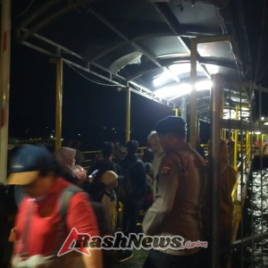 Gerbang Pulau Dewata Dijaga Ketat: Sat Polairud dan Polsek Kawasan Amankan Bongkaran KMP Gemilang III di Padangbai”