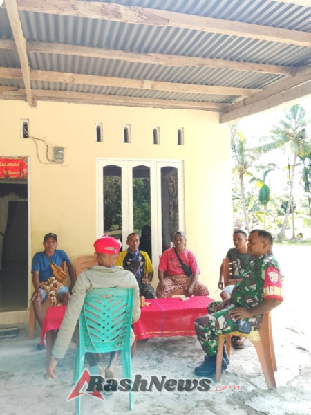 Babinsa Koramil 1618-05/Biut Aktif Jalin Komsos dengan Warga Desa Boronubaen