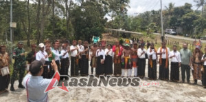 Kehadiran Babinsa di Upacara Caci Perkuat Sinergi TNI dan Masyarakat