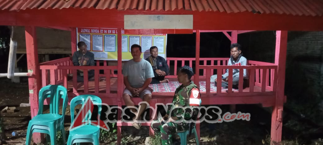 Babinsa Koramil 1628-01/Taliwang Ajak Warga Bugis Jaga Keamanan Lewat Ronda Malam