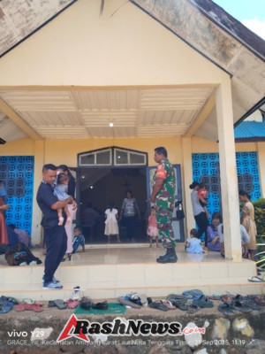 Babinsa Amfoang Barat Laut Wujudkan Kedekatan Melalui Misa Minggu