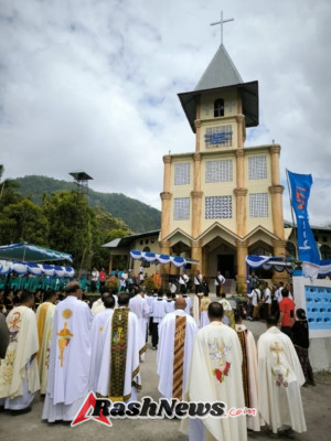 Kehadiran Babinsa Perkuat Kebersamaan TNI dengan Umat dalam Peresmian Gereja Kotakeo