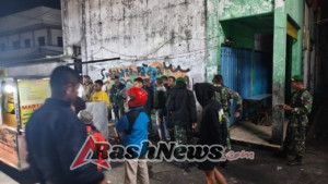 Kemanunggalan TNI–Rakyat: Kodim 1612/Manggarai Gelar Patroli Gabungan Wujudkan Manggarai Kondusif