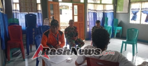 Babinsa Jalin Silaturahmi dengan Perangkat Desa di Baobolak