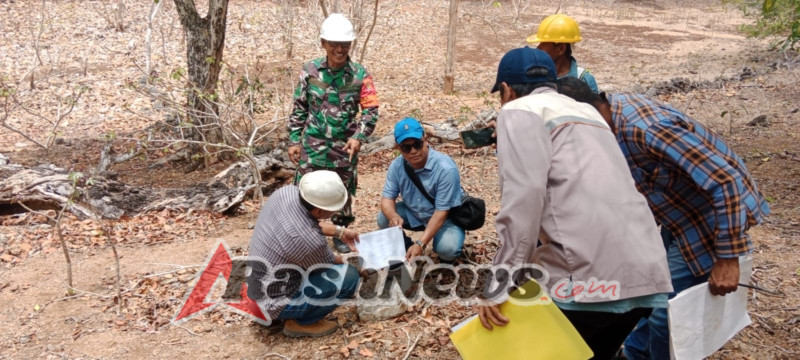 Babinsa Koramil 1627-01/Baa Fasilitasi Perdamaian Sengketa Tanah Warisan di Desa Tuanatuk
