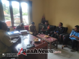 Babinsa Koramil 1625-01/Bajawa Bantu Mediasi Konflik Pertanaman di Desa Ubedolumolo