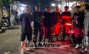 Personel  Koramil Banjar Gelar Patroli Bersama Pecalang Jaga Keamanan Tempat Ibadah dan Wisata di Bali