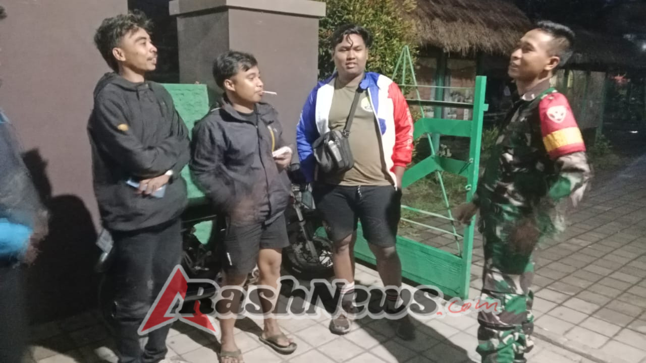 ‎Patroli Malam Babinsa Sembalun Berjalan Aman dan Disambut Positif Warga