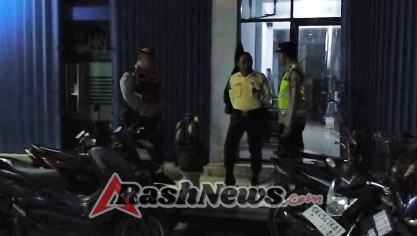 Patroli Dialogis Samapta Polsek Abiansemal Sambangi Obvit Kantor Bank BRI