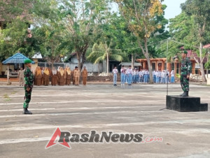 Babinsa Koramil 01 Dompu Tanamkan Disiplin dan Wawasan Kebangsaan di SMA Negeri 2 Dompu
