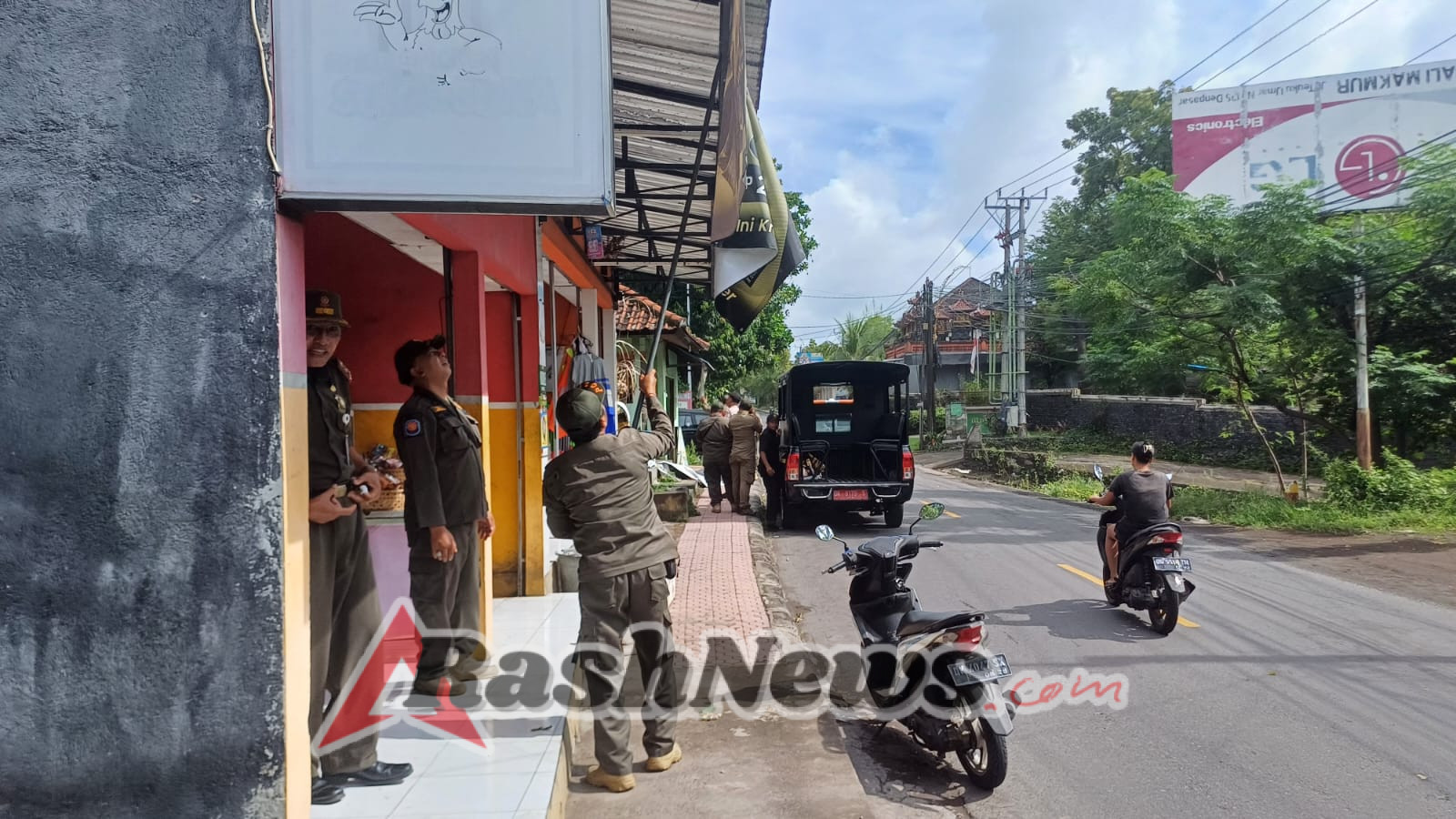 Pengawasan dan Pembinaan Kawasan Tanpa Rokok di Karangasem Bali
