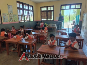 Babinsa Bersama Tim MBG Sukseskan Pendistribusian Makanan Sehat Bergizi di Pantai Baru
