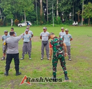 Bhabinkamtibmas Singakerta Bersama Babinsa Latih PBB Linmas, Bangun Fisik dan Mental Tangguh