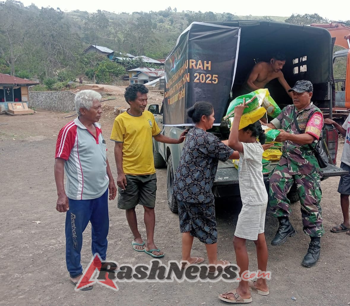 Dukung Stabilitas Pangan, Kodim 1602/Ende Distribusikan Beras ke Empat Koramil