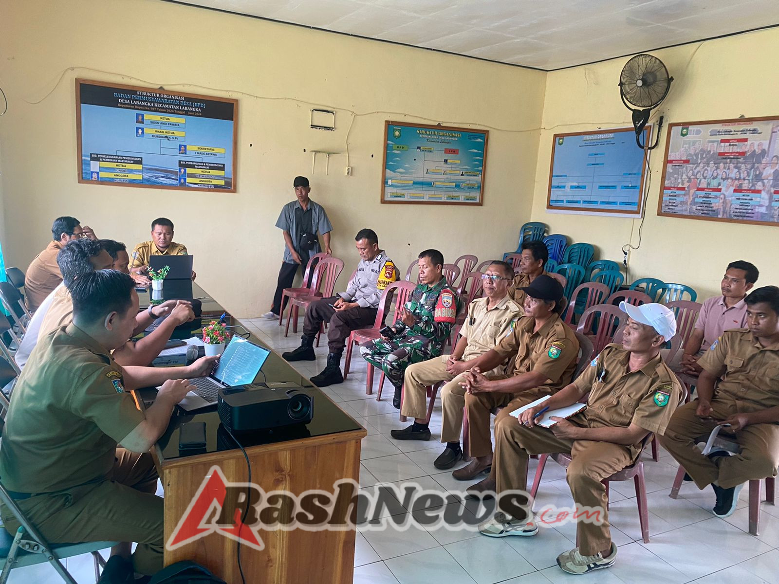 Rapat Penetapan Sewa Lahan KTM Labangka, Babinsa Pastikan Berjalan Aman dan Lancar