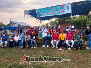 Babinsa Hadiri Penutupan Open Turnamen Kades Banda Cup 2025