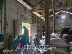 Babinsa Kodim 1602/Ende Hadir di Tengah Masyarakat untuk Wujudkan Kemanunggalan TNI-Rakyat