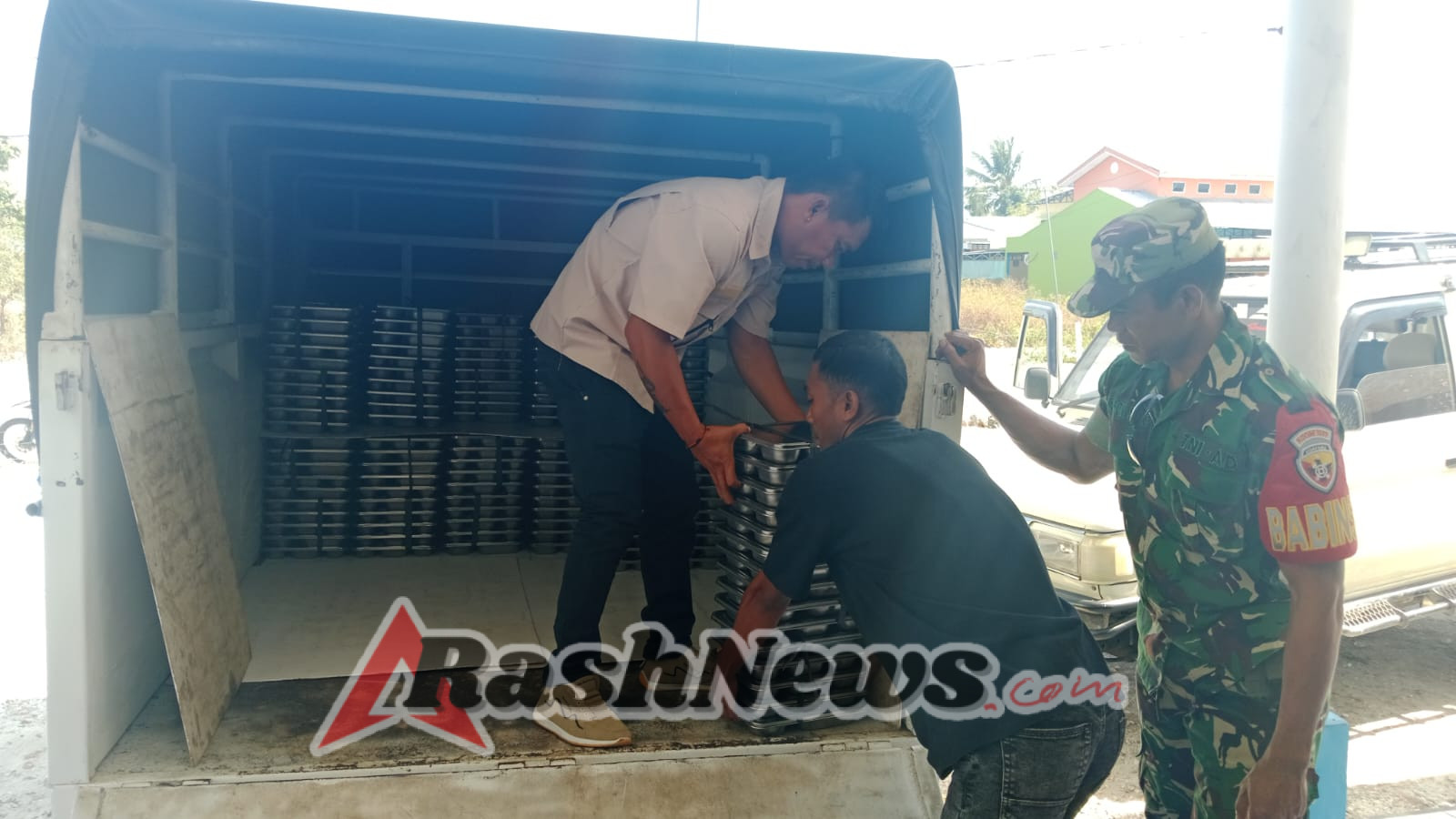 3.040 Siswa dan 25 Ibu Menyusui di Rote Ndao Terima Makanan Bergizi Gratis