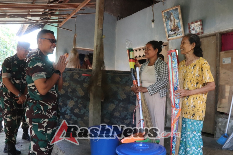 Peduli Dampak Banjir, Kodim Klungkung Bersama Bunda Obi Hadirkan Senyuman  Dengan Bakti Sosial Salurkan Paket Bantuan
