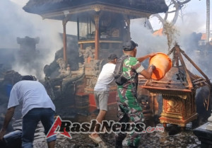 Api Melahap Bedeng Pekerja Villa, Babinsa dan Damkar Berhasil Padamkan Api