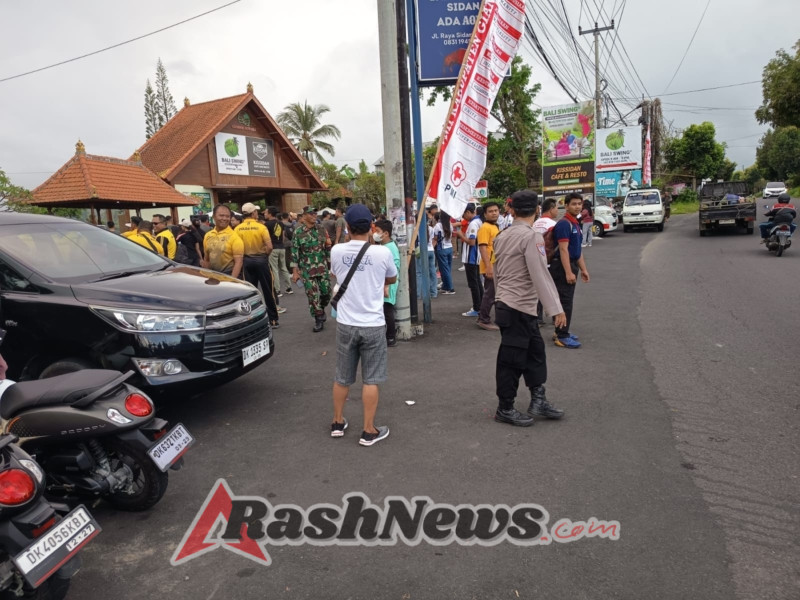 Polsek Gianyar Amankan Kegiatan Jalan Santai HUT PMI ke-80 di Desa Wisata Sidan