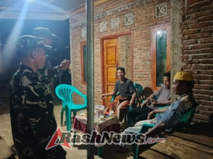 Sinergi Babinsa dan Masyarakat Soromandi Perkuat Pengamanan Lingkungan Malam Hari