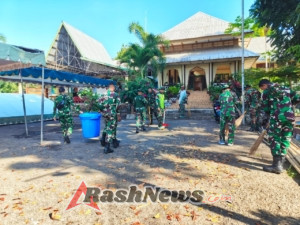 Kodim 1624/Flotim Bersihkan Gereja Katedral Reinha Rosari Larantuka