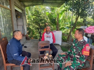 Babinsa Pelapuan Rangkul Tokoh Masyarakat, Tingkatkan Silaturahmi dan Kewaspadaan Dini