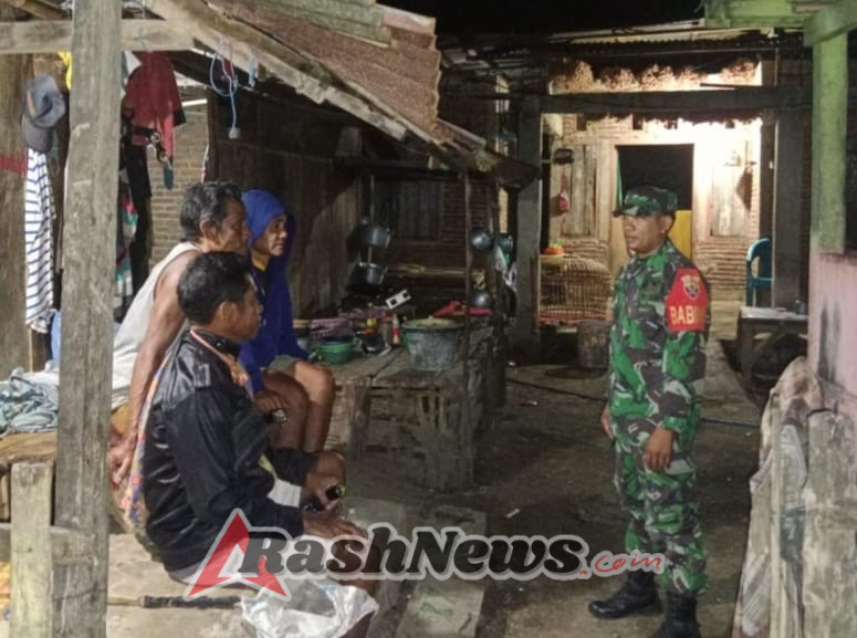 Babinsa di Koramil 1608-07/Monta Gencarkan Patroli dan Ronda Malam Bersama Warga