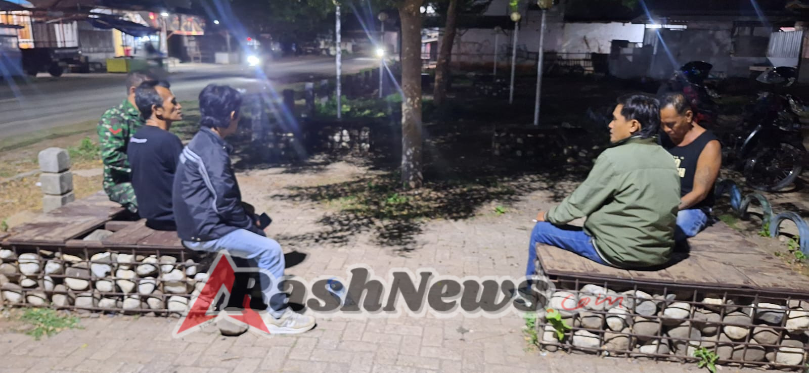 Koramil 1607-02/Empang Gelar Patroli Rutin Jaga Kamtibmas di Kecamatan Plampang dan Empang