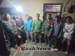 ‎TNI Koramil 1607-03/Ropang Hadir Lewat Patroli Malam, Perkuat Keamanan Desa