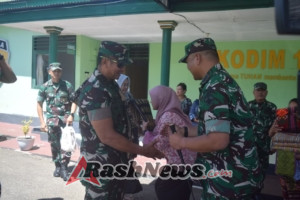 Danpusenif Letjen TNI Iwan Setiawan Kunjungi Soe, Diterima dengan Adat Natoni