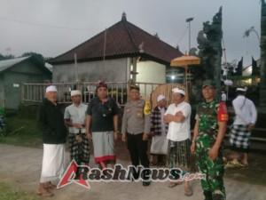 Patroli Terpadu Babinsa di Wilayah Binaan, Upacara Piodalan Berjalan Lancar dan Khidmat
