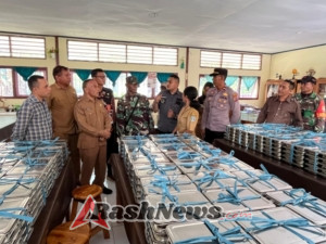 Danramil 1624-02/Adonara Kawal Program Makanan Bergizi Gratis di Adonara Barat