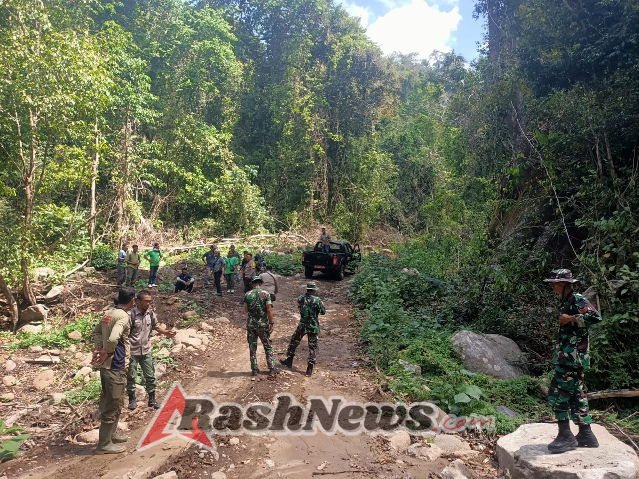 ‎Kodim 1607/Sumbawa Turunkan Personel Amankan Kawasan PPKH di Kecamatan Moyo Hulu