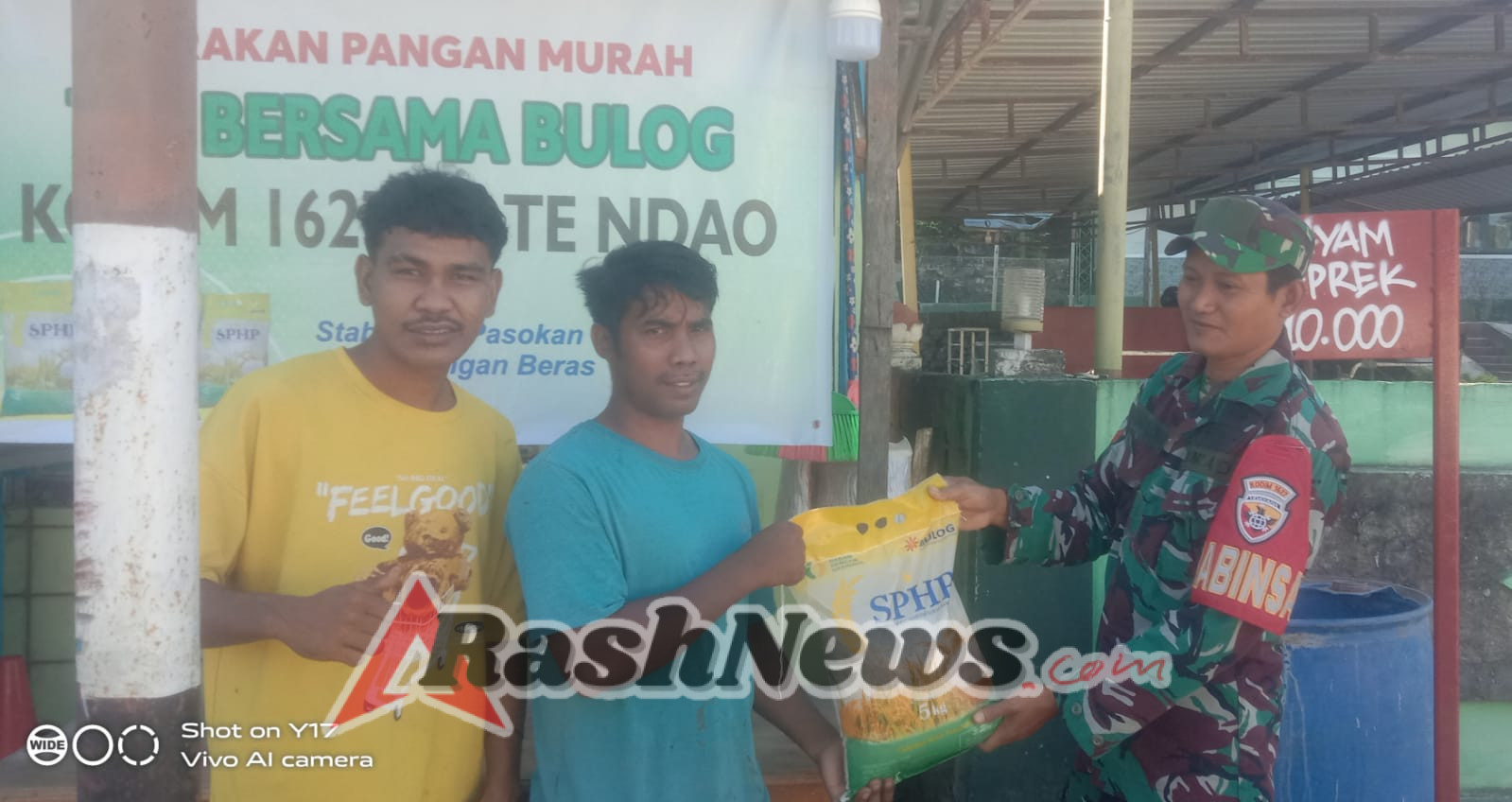 Gerakan Pasar Murah di Ba’a, TNI Bantu Ringankan Beban Ekonomi Masyarakat