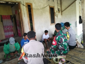 Lewat Komsos, Babinsa Tekankan Pentingnya Peran Masyarakat dalam Menjaga Kamtibmas