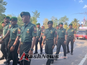 Pawai Kemerdekaan Personil Yonif TP 834/WM Bersama Masyarakat Kabupaten Nagekeo