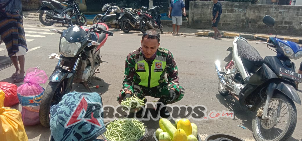 Cegah Gangguan Kamtibmas, Babinsa Kodim 1602/Ende Patroli Komsos di Wilayah Binaan