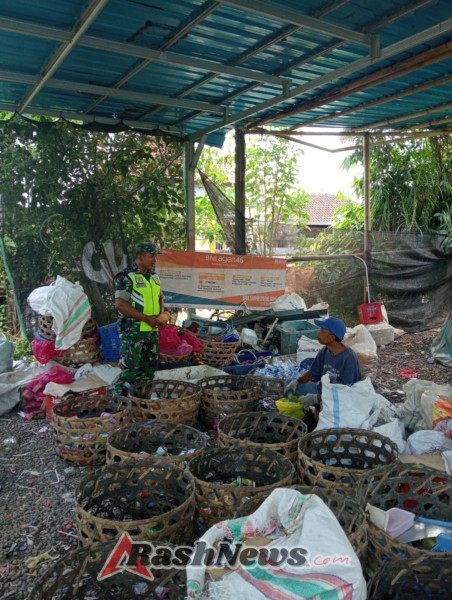 Babinsa Beng Tekankan Pentingnya Kamtibmas dan Pengelolaan Sampah Organik