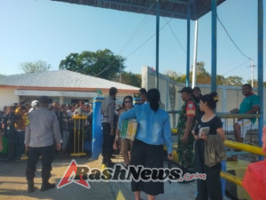 Pengamanan TNI di Pelabuhan Fery Desa Ofalangga Pastikan Keberangkatan Kapal Fery Lancar