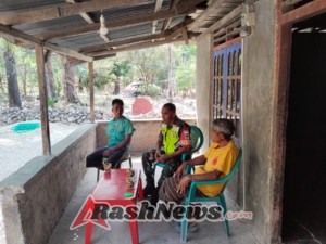 Serda Jose Timo Himbau Warga Dusun Oedai Perhatikan Kesehatan Lingkungan