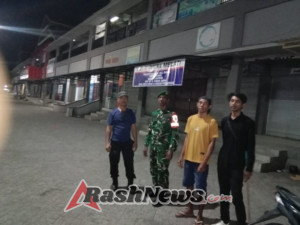 Anggota Koramil 1607-01/Sumbawa Gelar Patroli Mandiri di Wilayah Kecamatan Sumbawa