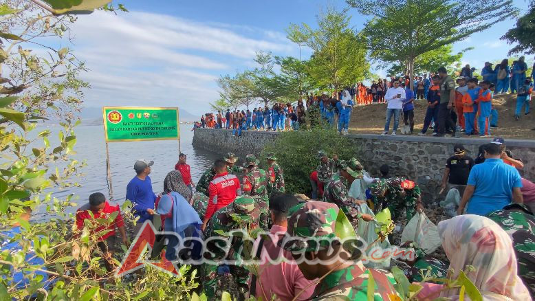 Kodim 1608/Bima Bersinergi dengan Pemkot dan  Masyarakat dalam Aksi Kebersihan Lingkungan