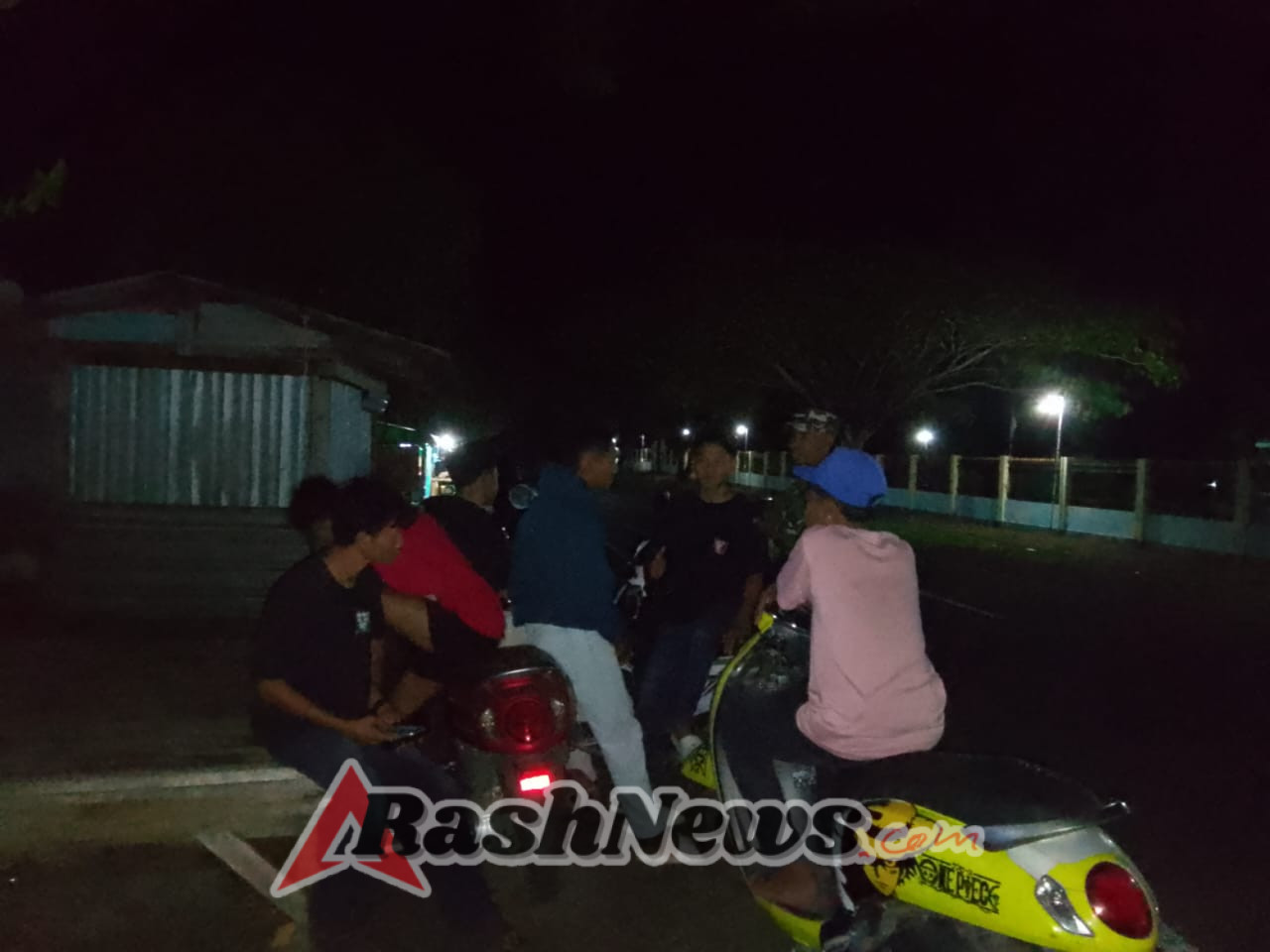 Tingkatkan Kamtibmas, Babinsa Nanga Kara Lakukan Patroli dan Pembinaan Pemuda