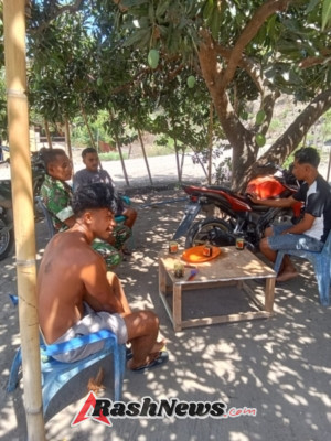 Sertu Denis Fernandes Ajak Warga Desa Ndondo Jaga Kesehatan dan Kamtibmas