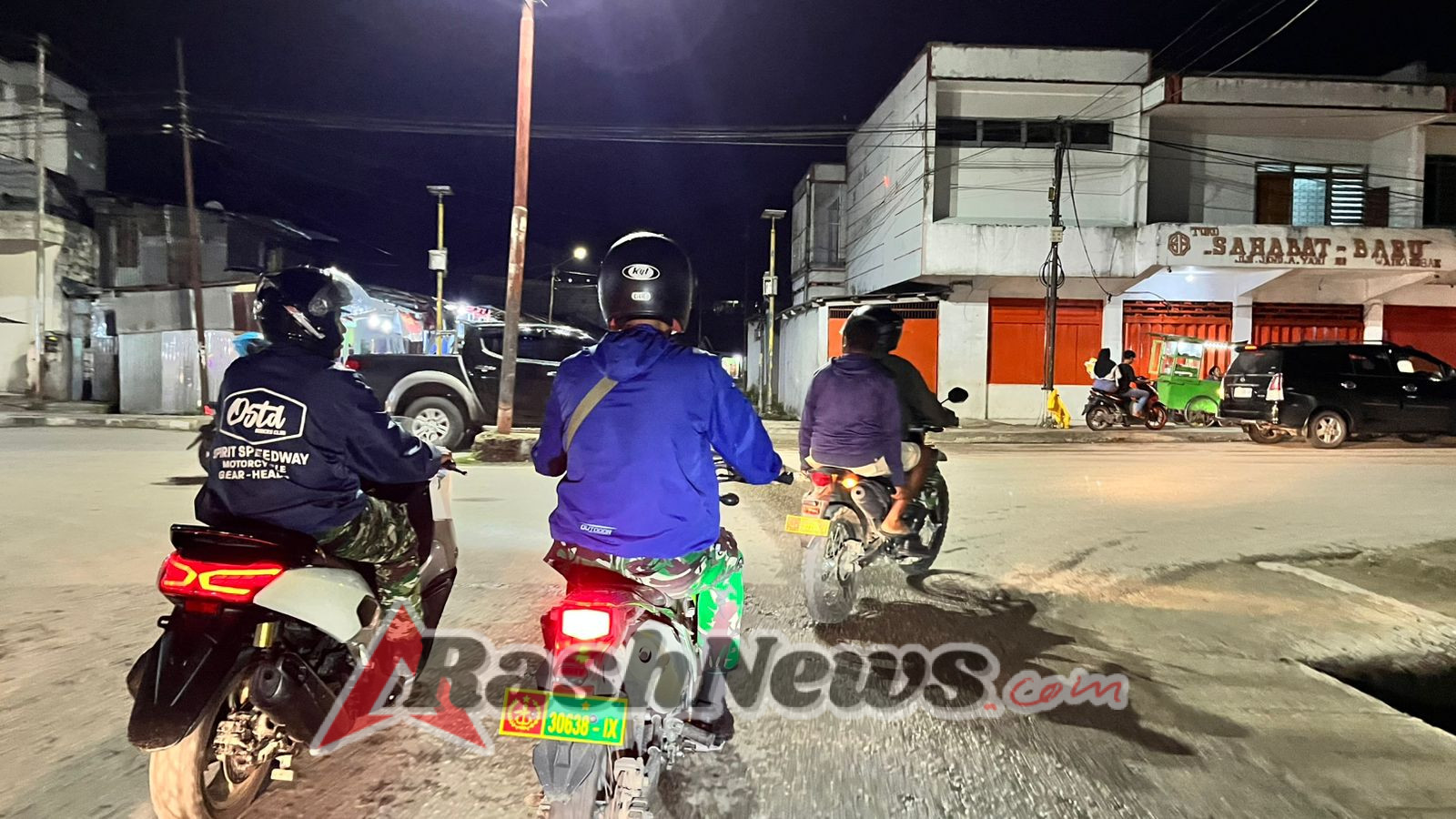 Kodim 1613/Sumba Barat Gelar Patroli Siskamling di Kelurahan Komerda